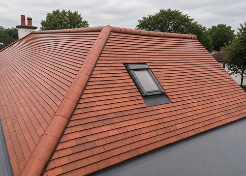 residential-roof-with-window