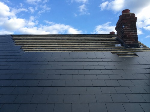 residential-roof-with-tiles-missing